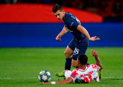 توتنهام الإنجليزي يسحق النجم الأحمر برباعية نظيفة