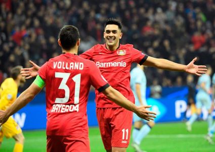 باير ليفركوزن يفوز على أتلتيكو مدريد