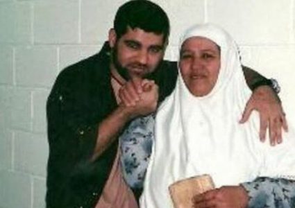 الأسير المريض أبو دياك: أريد الموت في حضن أمي