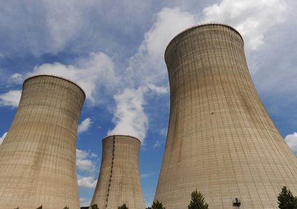 اسرائيل تستعد لضرب منشات ايران النووية