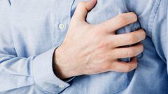 أمريكا.. مراهق يتعرض لسكتة قلبية يوميا !