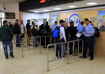 الشرطة:35 ألف مسافر تنقلوا عبر معبر الكرامة الأسبوع الماضي