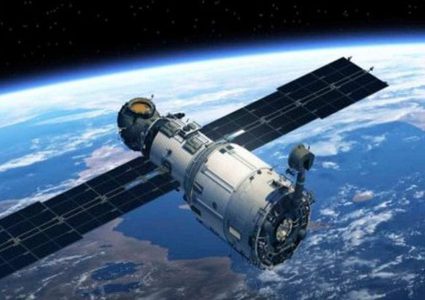 مصر تعلن إطلاق قمرها الصناعي "كيوب سات"