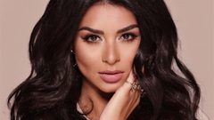ملكة جمال أميركا السابقة تعلن تضامنها مع الشعب اللبناني