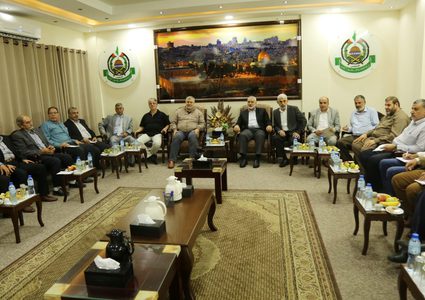 العوض: اجتماع طارىء للفصائل في قطاع غزة بدعوى من حماس