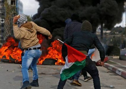 مواجهات مع الاحتلال على مدخل البيرة الشمالي