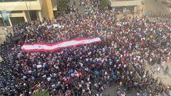 استمرار الاحتجاجات وقطع الطرقات في لبنان