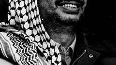 مواقف مؤثرة لبعض الناس مع الراحل ياسر عرفات