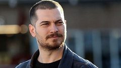 الممثل التركي شاتاي أولسوي يتعرض للتنمر