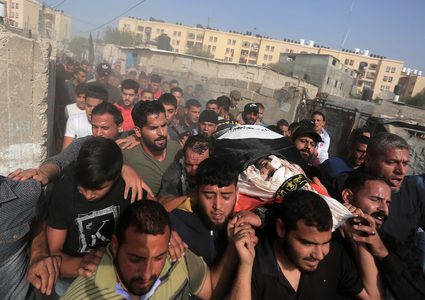 غزة تشيع الشهيدين عبد الله البلبيسي وعبد السلام أحمد