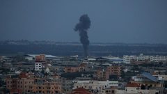 14 شهيداً جراء القصف الاسرائيلي المتواصل على قطاع غزة