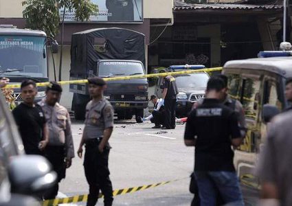 إندونيسيا: مقتل 4 عناصر شرطة بهجوم إنتحاري