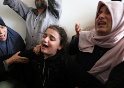 ليان بهاء ابو عطا .. شمعة الـ11 ربيعا أطفأها الصاروخ