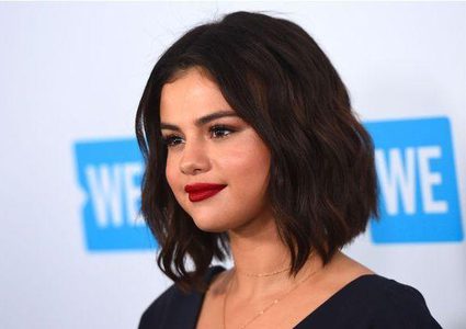 سيلينا غوميز تكشف سبب زيادة وزنها