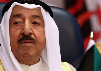 أمير الكويت يقبل استقالة الحكومة