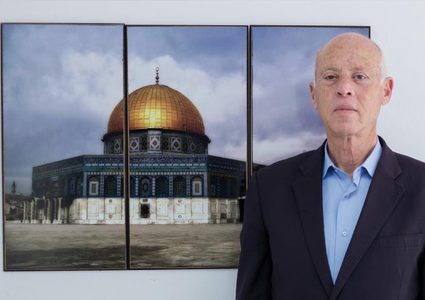 الرئيس التونسي: تأبى غزة إلا أن تبقى قبلة العز