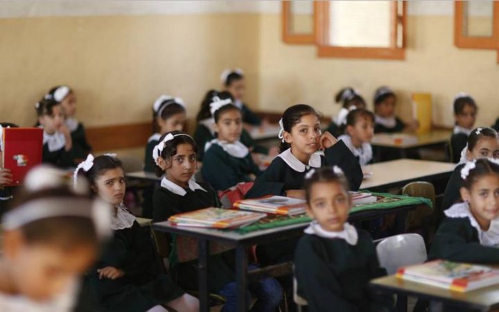 التعليم تؤكد انتظام الدوام في مدارس غزة اليوم السبت