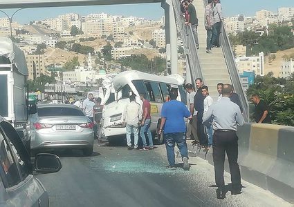 مصرع مواطن وزوجته ونجله من جنين جراء حادث سير في الأردن