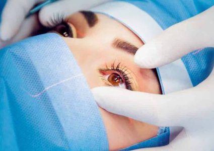 تحذير.. عمليات الليزك تسبب مضاعفات صحية خطيرة