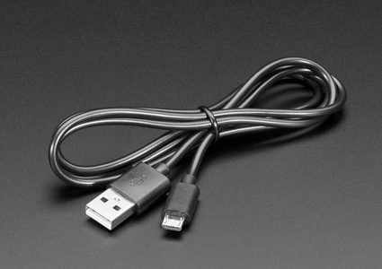 ما هي الطريقة التي يجب أن تتبعها عن استخدام كابل "USB" ؟