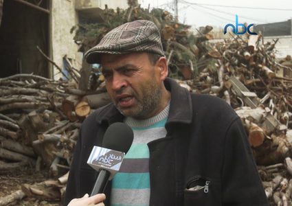 مهنة جمع الحطب في قطاع غزة.. مهنةٌ موسمية يهددها الحصار