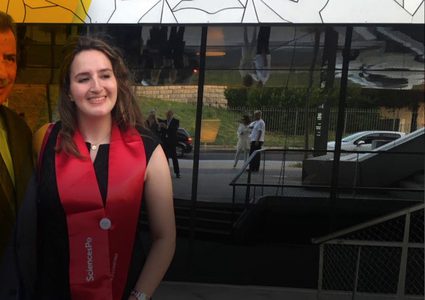 زهوة عرفات تواصل الحياة بعيداً عن فلسطين مسكونة بحلم العودة إليها