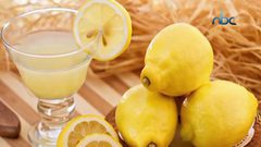 فوائد شرب الليمون على معدة فارغة مع الماء الساخن