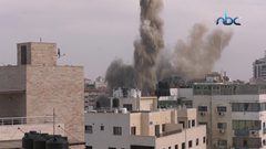 جماهير قطاع غزة يشيعون جثمان ٢٧ شهيداً