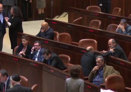 بلدية الاحتلال تلاحق مآذن القدس مجددًا