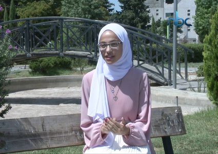 فايزة بطة.. مواهب غريبة تضعها وجها لوجه مع النجاح