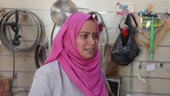 ألعاب صديقة للبيئة بأيدي نساء من قطاع غزة