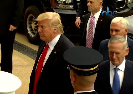 تناقضات ترامب