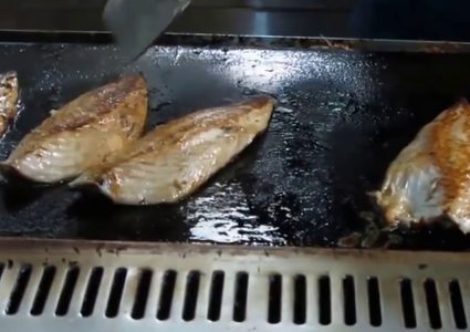 500 يورو غرامة لمن يأكل في شوارع مدينة إيطالية!