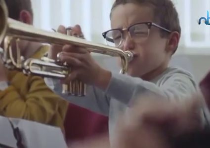 ضعف النظر وارتداء النظارات يعكس مستوى الذكاء!