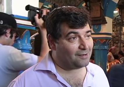 جدل في تونس بعد تعيين يهودي وزيرا للسياحة