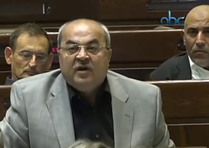 رئيس وزراء الاحتلال  يشن هجوما على الرئيس عباس