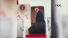 دونالد ترامب والمظلات