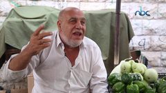 "شاعر البسطة" .. من الهندسة إلى بيع الخضار