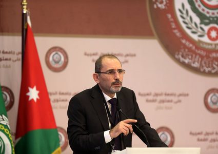 الصفدي: المستوطنات الإسرائيلية في فلسطين خرق للقانون الدولي