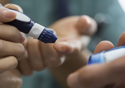 خطوات مهمة للتحكم بمستويات السكر في الدم