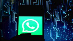 خلل في "واتس آب" يتيح سرقة رسائل المستخدمين!