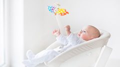 المهد الهزاز خطر على حياة الرضع