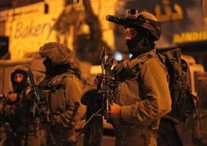 قوات الاحتلال تشن حملة مداهمات واعتقالات