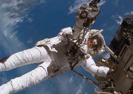 قريبا.. طريقة "مجنونة" لإيصال رواد الفضاء إلى كواكب أخرى !