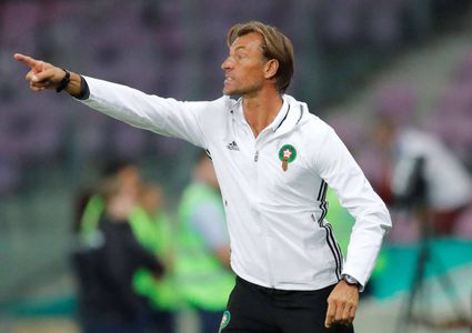 الاتحاد السعودي يكشف حقيقة إقالة هيرفي رينارد