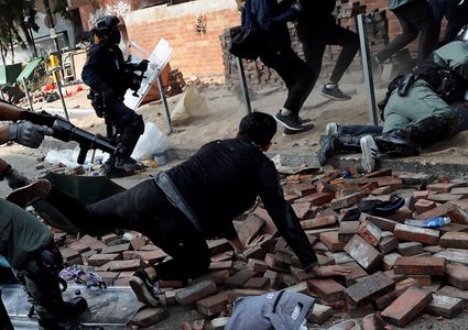 الشيوخ الأمريكي يقر مشروع قانون يدعم المحتجين في هونغ كونغ