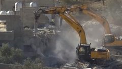 الاحتلال يهدم منزلين في شقبا غرب رام الله