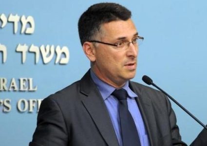 ساعر يتحدى نتنياهو: "قادر على تشكيل حكومة"