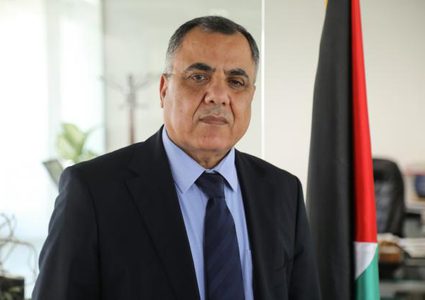 الحكومة تدين اقتحام أجهزة حماس مكتب وزير الأشغال العامة