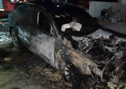 مستوطنون يحرقون عدة مركبات جنوب وشرق نابلس